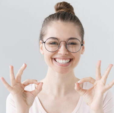 How-does-a-smile-change-everything- Blog